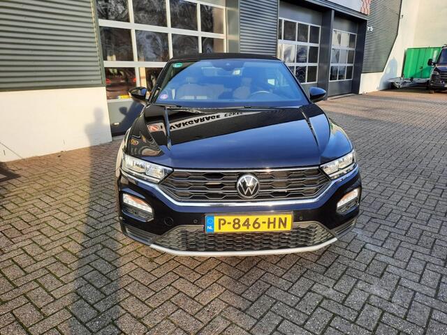 Volkswagen T-Roc Cabrio 1.0 TSI Style Navigatie, 19" velgen. Cabrio