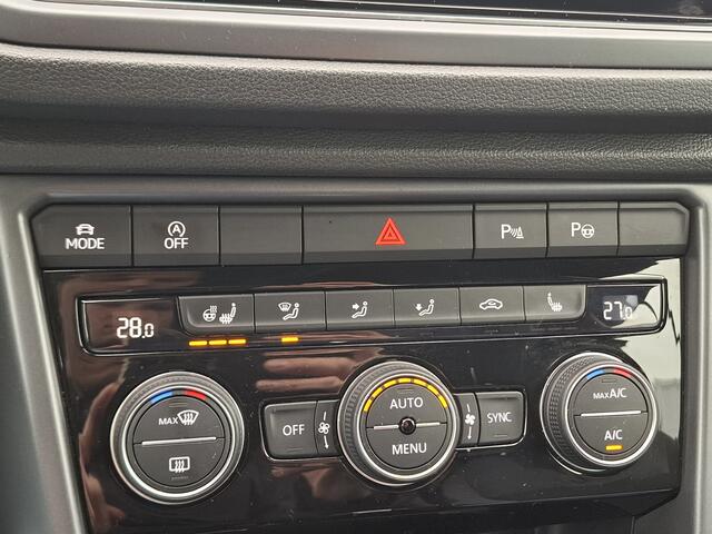 Volkswagen T-Roc Cabrio 1.5 TSI R-Line | Navigatie/Android/Apple Carplay | LM Velgen 17" | Voorstoelen/Stuurwiel Verwarmd | Cruise Control | Achteruitrijcamera | Airco |