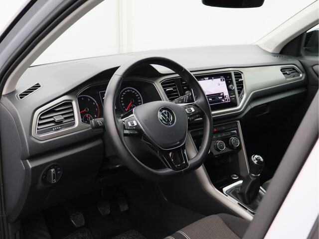 Volkswagen T-Roc 1.0 TSI Style Business/ camera/ schuifdak/ zeer mooi!
