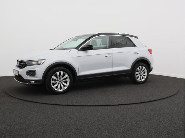 Volkswagen T-Roc 1.0 TSI Style Business/ camera/ schuifdak/ zeer mooi!