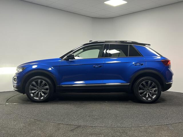 Volkswagen T-Roc 1.5 TSI Sport | NAVI | PAMORAMADAK | TREKHAAK | KEYLESS | ACC |