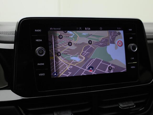 Volkswagen T-Roc 1.5TSI/150PK R-Line Black Style DSG · Panoramadak · Navigatie · Camera + Parkeersensoren · Stoelverwarming · Garantie t/m 28-01-2027