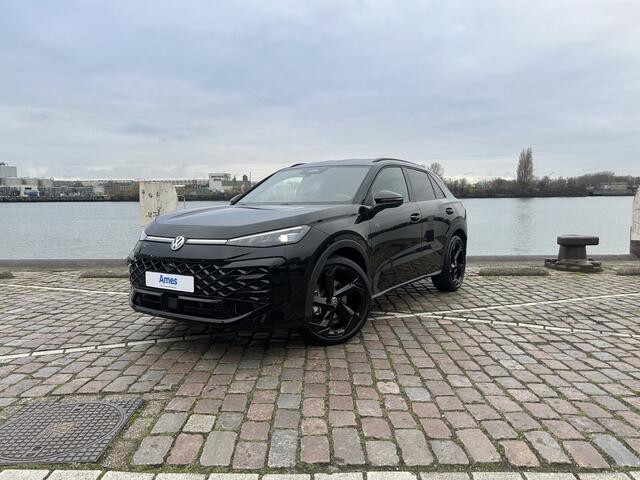 Volkswagen T-Roc 1.5 eTsi R-Line First Edition | Velgen 'Calgary', 20 inch | Achterklep elektrisch bedienbaar | Black Style Pakket