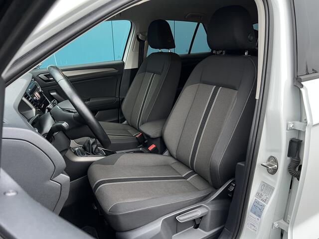 Volkswagen T-Roc 1.0 TSI Style CARPLAY | CRUISE | CLIMA | NAV | PDC | LMV | 38DKM!!