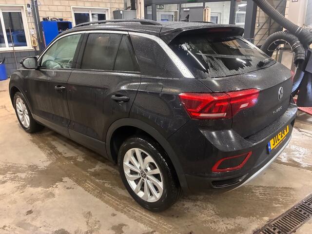 Volkswagen T-Roc 1.5 TSI 150PK AUTOMAAT! LED/ADAP.CRUISE/CARPLAY