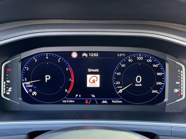 Volkswagen T-Roc 1.5TSI Style/iQ Light/Dodehoekdet/Carplay/Stoelverw/Elek achterk