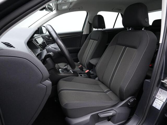 Volkswagen T-Roc 1.0 TSI 115 pk Style | Stoelverwarming | Adaptive Cruise | Navigatie | Parkeersensoren voor/achter | Carplay