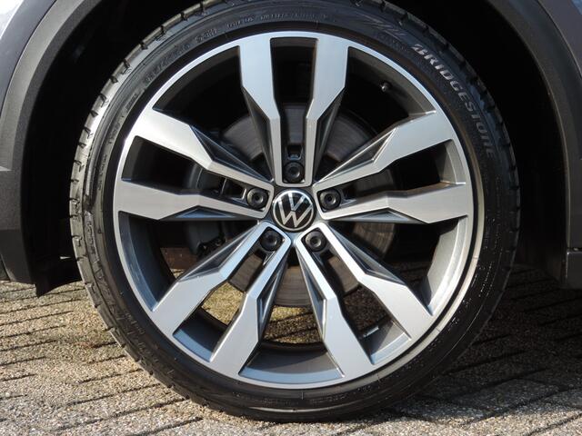 Volkswagen T-Roc Cabrio 1.5 TSI 110kW R-Line Black Style DSG - ACC | Stoelverw. | Nav | Camera | Blindspot | Parkeerass. | Beats audio | CarPlay