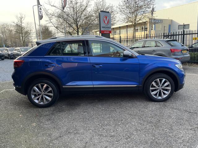 Volkswagen T-Roc 1.0 TSI Style // FULL LED // LEDER // NAVI // CLIMA // PDC V+A // STOELVERWARMING //