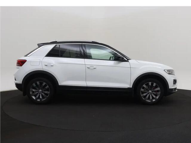 Volkswagen T-Roc 1.5 TSI Sport Xenon Navi Camera Virtuel cockpit T-haak Bj:2020