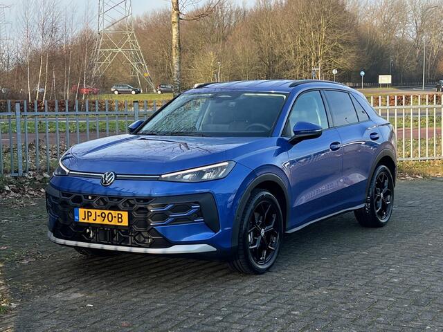 Volkswagen T-Roc 1.5 eTsi 116pk DSG Life First Edition App Connect / Demonstratie auto