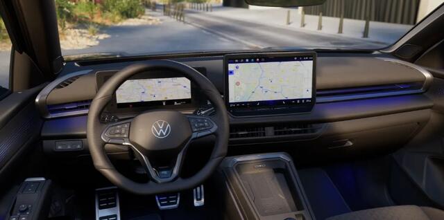 Volkswagen T-Roc 1.5 eTsi R-Line First Edition !!!Profiteer ook van 2.000 euro inruilpremie!!!