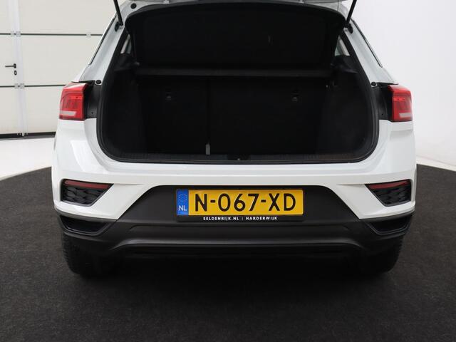 Volkswagen T-Roc 1.0 TSI | Adaptive cruise | Carplay | Airco | DAB | Bluetooth