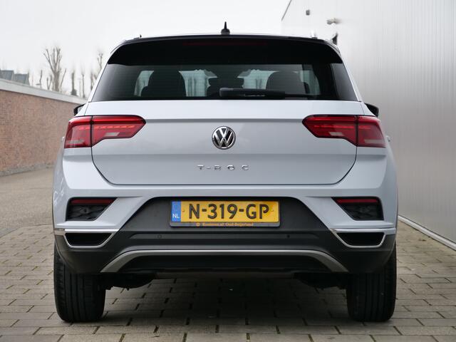 Volkswagen T-Roc 1.5 TSI Sport Business R 150 Pk Navigatie / Camera / PDC / Apple Carplay