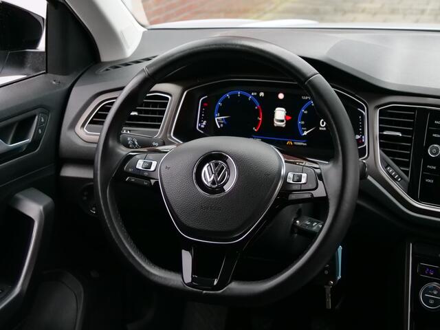 Volkswagen T-Roc 1.5 TSI Sport Business R 150 Pk Navigatie / Camera / PDC / Apple Carplay