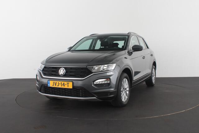 Volkswagen T-Roc 1.0 TSI Style > 110pk/Kleur Indium Grey/Parkeersensoren/navi/All season banden