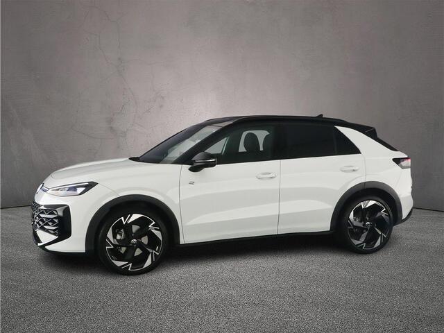 Volkswagen T-Roc R-Line First Edition 1.5 eTSI 150pk DSG Automaat Adaptive cruise control, Black style, LED matrix koplampen, Elektrische achterklep, Navigatie, 360 camera, Achteruitrijcamera