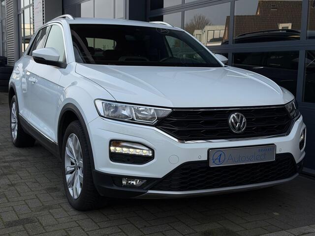 Volkswagen T-Roc 1.5 TSI Sport CarPlay Camera Virtual Dash