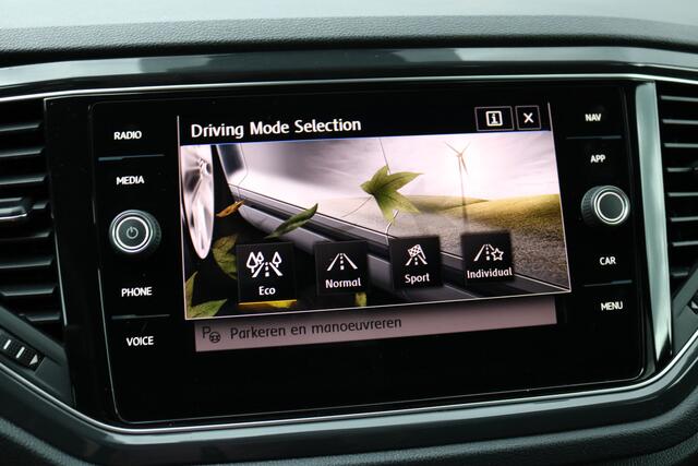 Volkswagen T-Roc 1.5 TSI Sport Autom Xenon Virtual cockpit Navi Camera T-haak Bj:2020