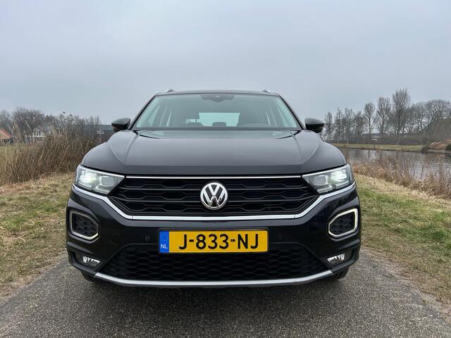Volkswagen T-Roc 1.5 TSI Sport Virtual Cockpit / Camera / Trekhaak
