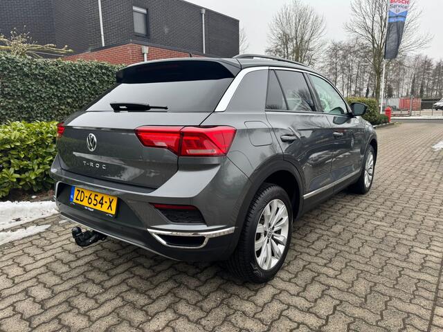 Volkswagen T-Roc 1.5 TSI Style pano, navi, cruise, camera
