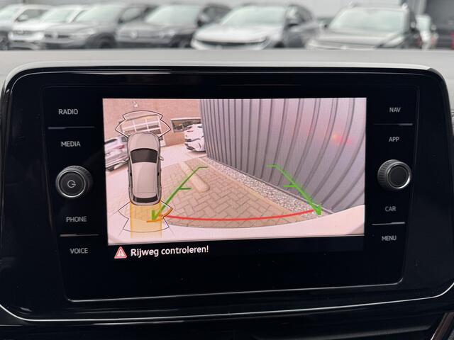 Volkswagen T-Roc 1.5 TSI R-Line Business | Trekhaak afnb. | Panodak | Keyless | Side Assist | Elk. A-klep | IQ Light | Prijs Rijklaar!!