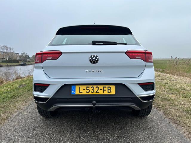 Volkswagen T-Roc 1.5 TSI Style Adaptive cruise / Trekhaak / Automaat