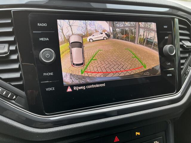Volkswagen T-Roc 1.5 TSI Sport Business R | CAMERA | CARPLAY | 20INH | STOELVERW.