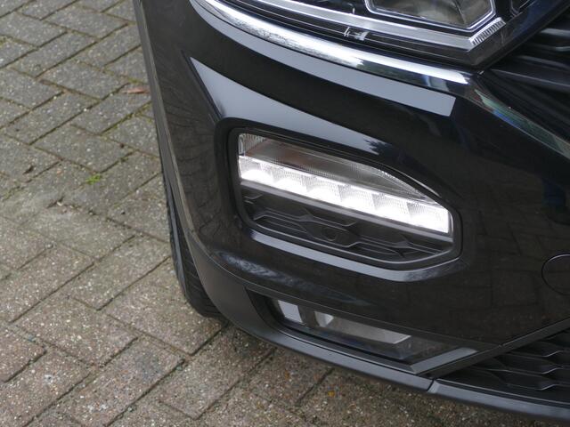 Volkswagen T-Roc 1.0 TSI Style | stoelverwarming | Apple Carplay/Android auto | all-season-banden | navigatie