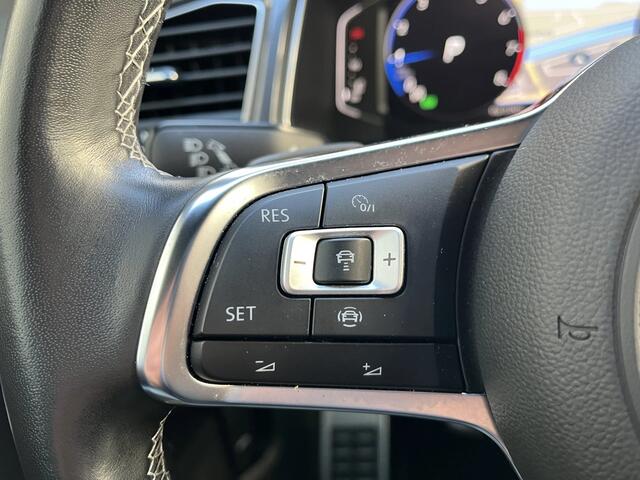 Volkswagen T-Roc 1.5 TSI 150PK DSG R-Line 2020 80.528 km Benzine Automaat Android Auto | Apple Carplay