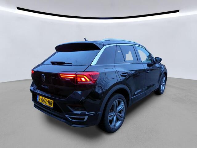 Volkswagen T-Roc 1.5 TSI R-Line / AUTOMAAT/ TREKHAAK/ DIGITAL DASH/ PARK. SENSOREN/ NAVI/ CLIMA/ STOELVERWARM./ CRUISE/
