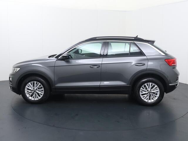 Volkswagen T-Roc 1.0 TSI Style | 110 PK | Navigatiesysteem | Achteruitrijcamera | Adaptive cruise control |