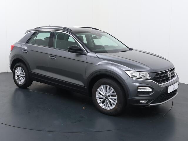 Volkswagen T-Roc 1.0 TSI Style | 110 PK | Navigatiesysteem | Achteruitrijcamera | Adaptive cruise control |