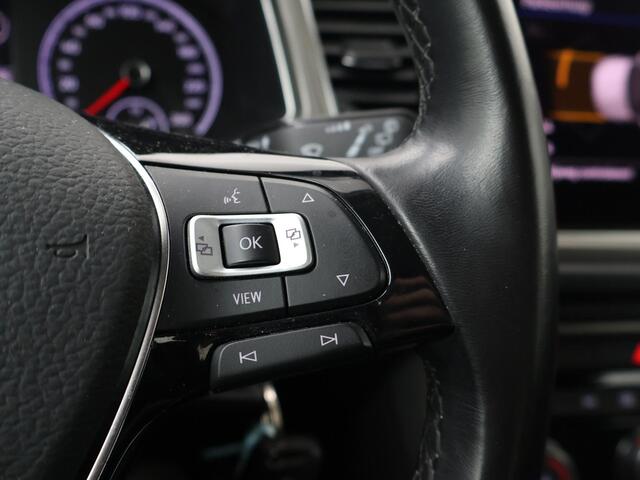 Volkswagen T-Roc 1.0 TSI Style | 110 PK | Navigatiesysteem | Achteruitrijcamera | Adaptive cruise control |