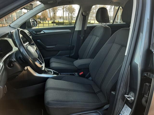 Volkswagen T-Roc 1.5 TSi 150pk Airco - Adap. Cruise-control - Dig. dashboard- Bluetooth - Stuur- en Stoelverwarming - Android - Apple Carplay