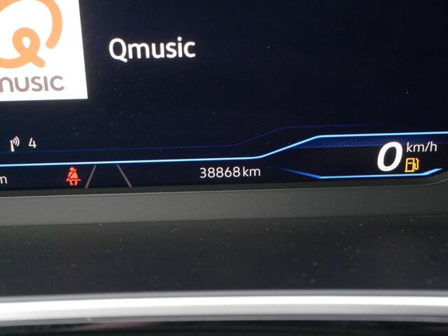 Volkswagen T-Roc 1.5 TSI R-LINE **Clima//Navi//Lm **