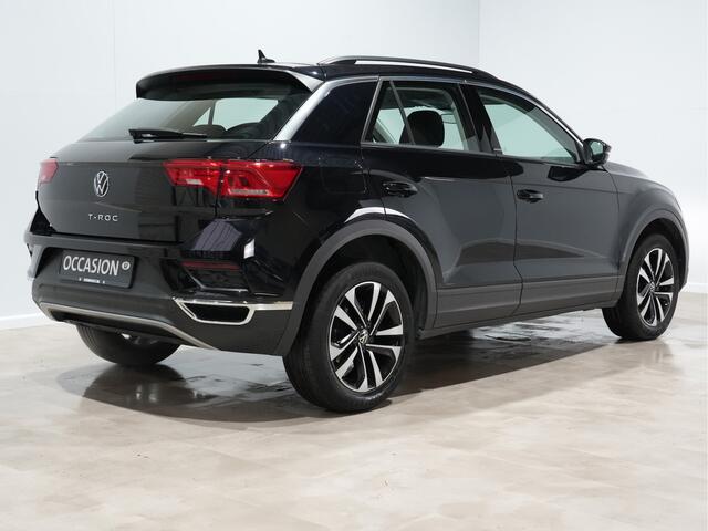Volkswagen T-Roc 1.5 TSI 150pk DSG United Clima Navigatie 17"velgen PDC