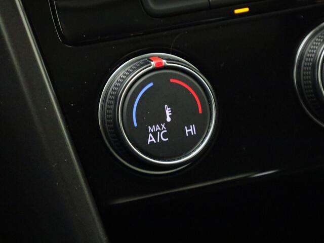 Volkswagen T-Roc 1.5 TSI 150PK DSG Style · Camera · Panoramadak · Apple/Android Car Play · Trekhaak · Navigatie · 17'' Inch ·