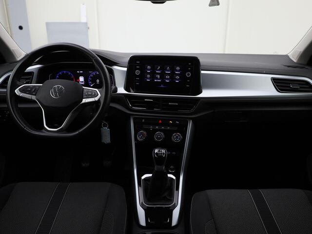 Volkswagen T-Roc 1.0TSI/110PK Life · Apple Carplay/Android Auto · Camera + Parkeersensoren · Lane assist · Garantie t/m 24-09-2026 of 100000km