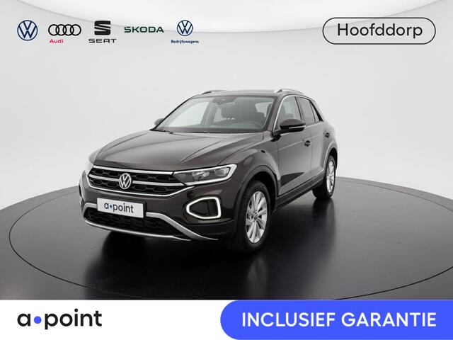 Volkswagen T-Roc 1.5 TSI Style 150 PK DSG | Private lease vanaf ¤641,-| Trekhaak afneembaar | Navigatie | Stoel verwarming en massage | Alcantara |