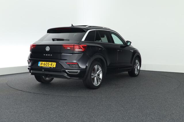 Volkswagen T-Roc 1.5 TSI 150pk DSG R-Line Sport Trekhaak Led Virtual Cockpit Navigatie Panoramadak