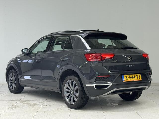 Volkswagen T-Roc 1.0 TSI Style Business | Navigatie | Panoramadak | PDC V + A | Cruise Control Adaptief |