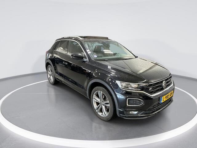 Volkswagen T-Roc 1.5 TSI 150pk DSG R-line Sport · Camera · Panoramadak · Apple/Android Car Play · Alarm · Trekhaak · 18'' Inch ·