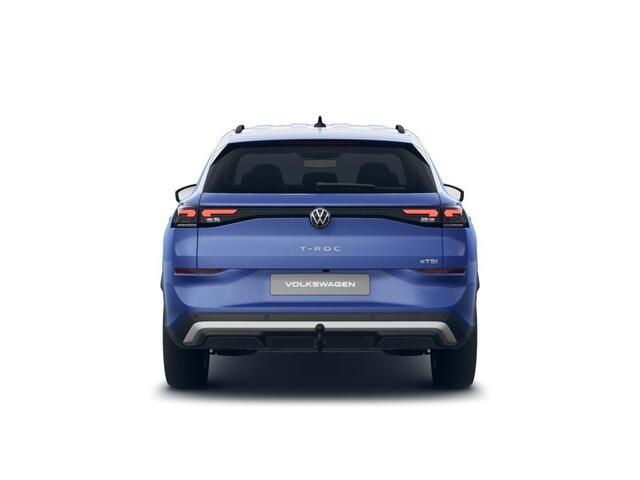 Volkswagen T-Roc 1.5 eTsi Life First Edition | Trekhaak | Stoel- & Stuurverwarming | Dodehoek detectie | Camera |