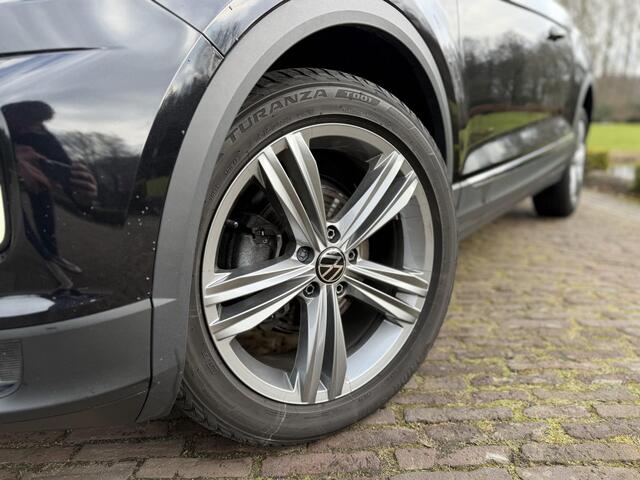 Volkswagen T-Roc Cabriolet 1.5 DSG Style | Leder | LED | 18 Inch | Digitaal Dashboard | Adaptive Cruise | Stuur- en Stoelverwarming