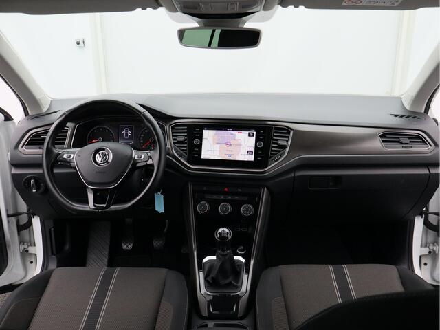 Volkswagen T-Roc 1.5 TSI Style/ lage km/ trekhaak!