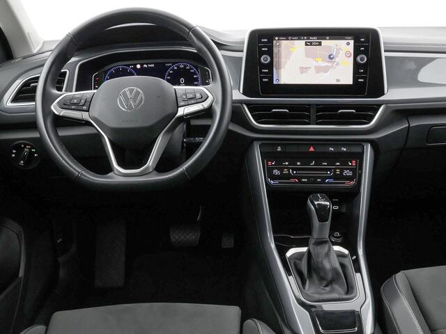 Volkswagen T-Roc 1.5 TSI 150pk DSG Style · Apple/Android Car Play · Afneembare Trekhaak · Massagefunctie Bestuurder · Stoelverwarming · Sportstoelen · Garantie t/m 07-01-2027