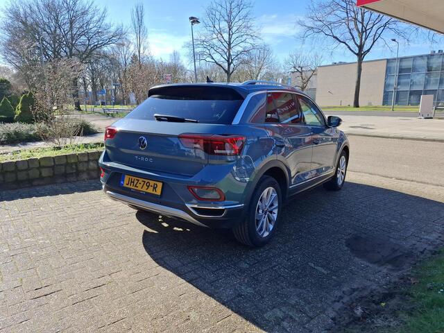 Volkswagen T-Roc 1.5 Style Automaat, Climatronic, Digitaal Ins