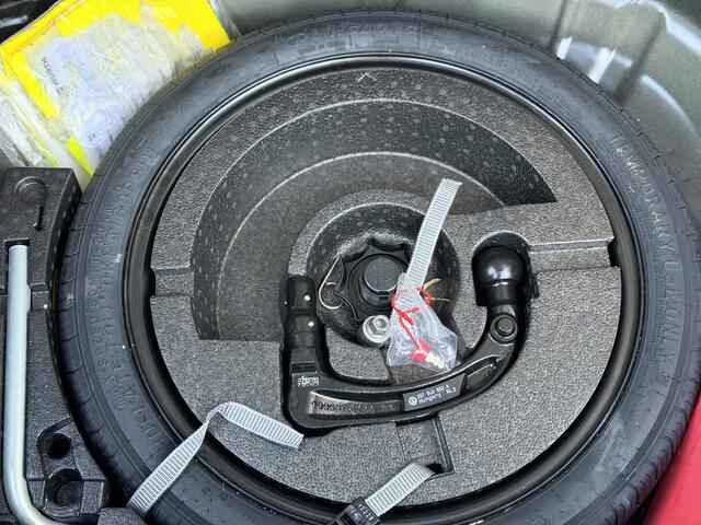 Volkswagen T-Roc 1.5 TSI R-Line | Trekhaak | Pano | 19" | Stuurverwarming