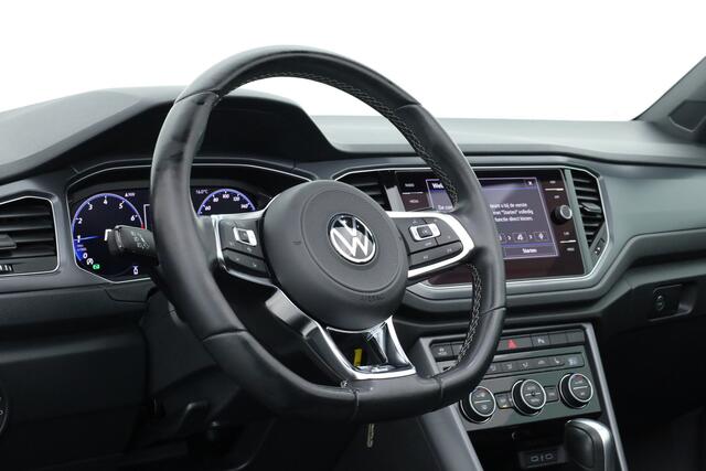 Volkswagen T-Roc Cabrio 1.5 TSI R-Line DSG Black Style | Digi. Dashboard | Stoelverw. | 18'' | PDC | Adapt. Cruise | Navi + CarPlay | Dodehoekdet.